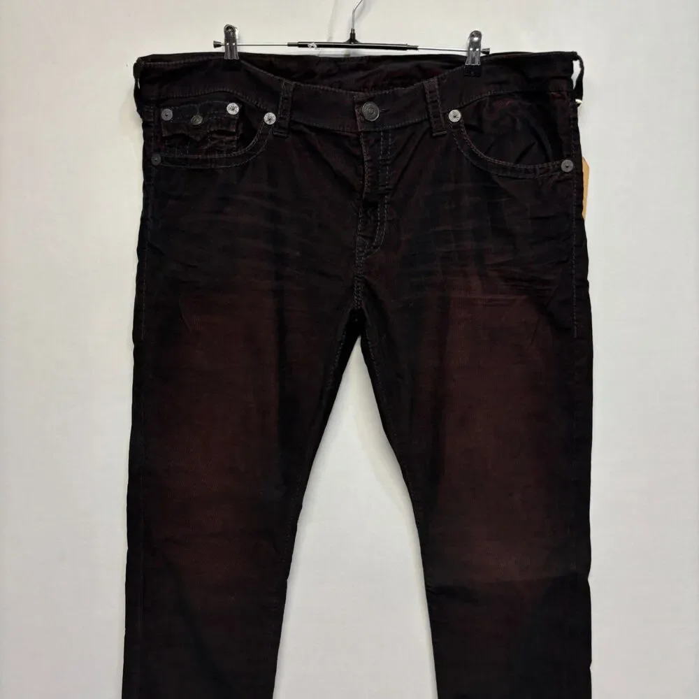 NWT True Religion Men Geno Relaxed Slim Jeans Denim Size 42 Flap C127 -27